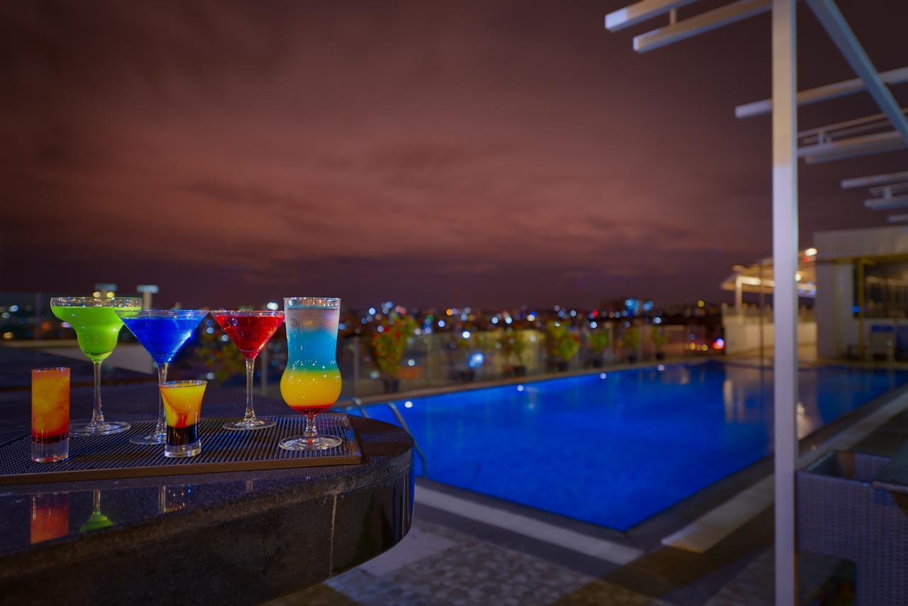 ทวานัม สโรวร ปอร์ติโก สวีท Hotel บังกาลอร์ ภายนอก รูปภาพ